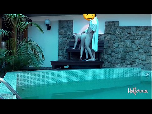 ❤️ Bosas pakviečia tarnaitę į baseiną, bet negalėjo atsispirti karštam ️❌ Namų porno prie mūsų ️❤